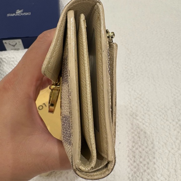 LOUIS VUITTON Damier Azur Koala Wallet - Picture 11 of 11